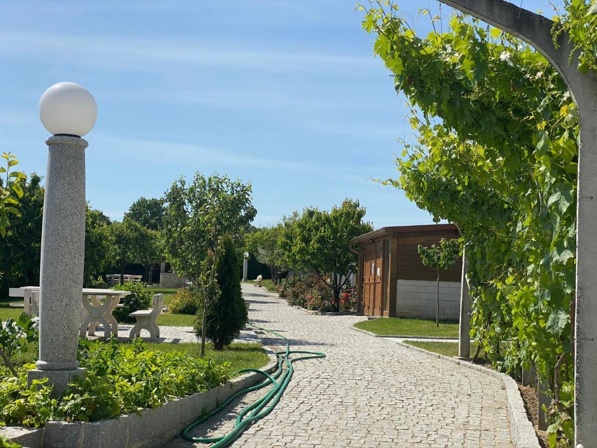 Gites Des Sablons Chatillon-sur-Marne Екстер'єр фото